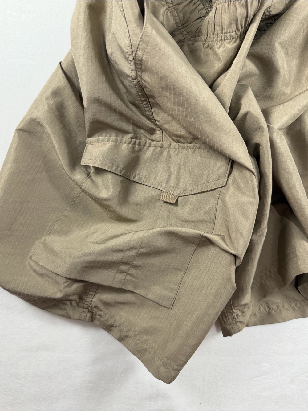 Reebok Men's Casual Cargo Shorts in Tan - Picture 5 of 7